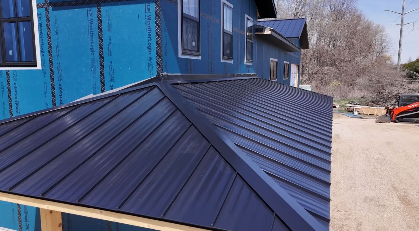 Professional roofing services in Lake Forest, CA